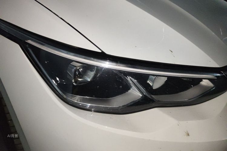 Volkswagen Golf 2024 car image #8
