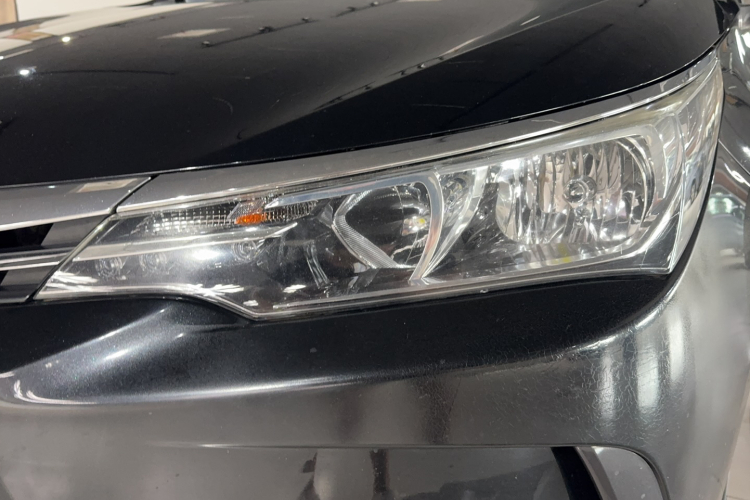 Toyota Corolla 2018 immagine di auto #9