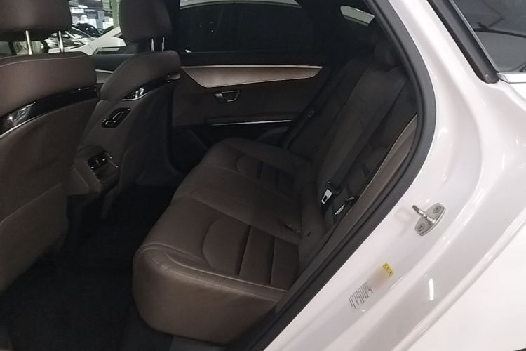 BYD Han 2022 car image #17
