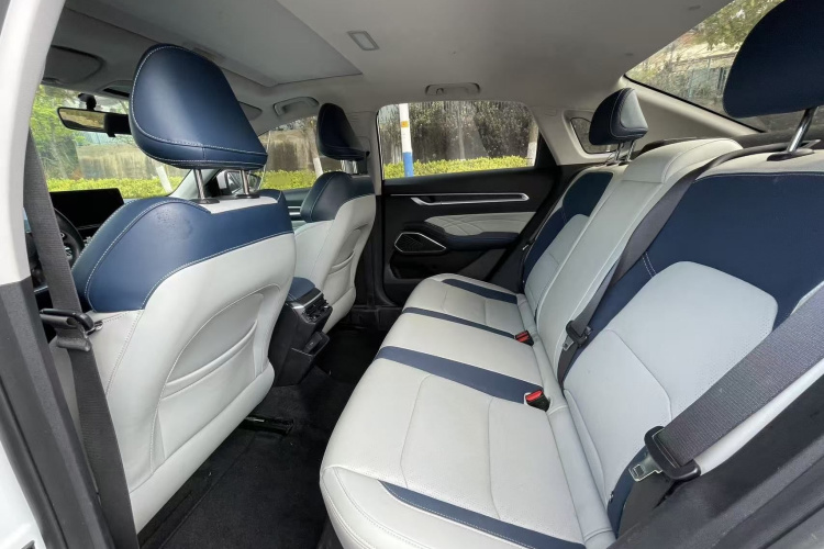 GEELY Emgrand 2022 изображение автомобиля #16