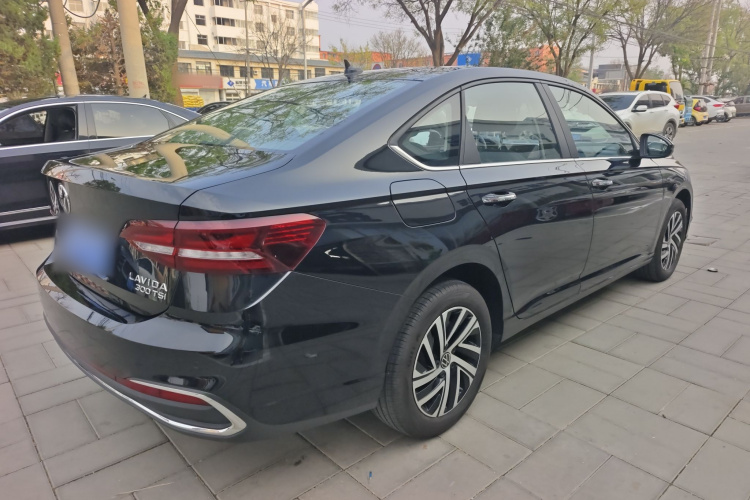 Volkswagen Lavida 2026 car image #5