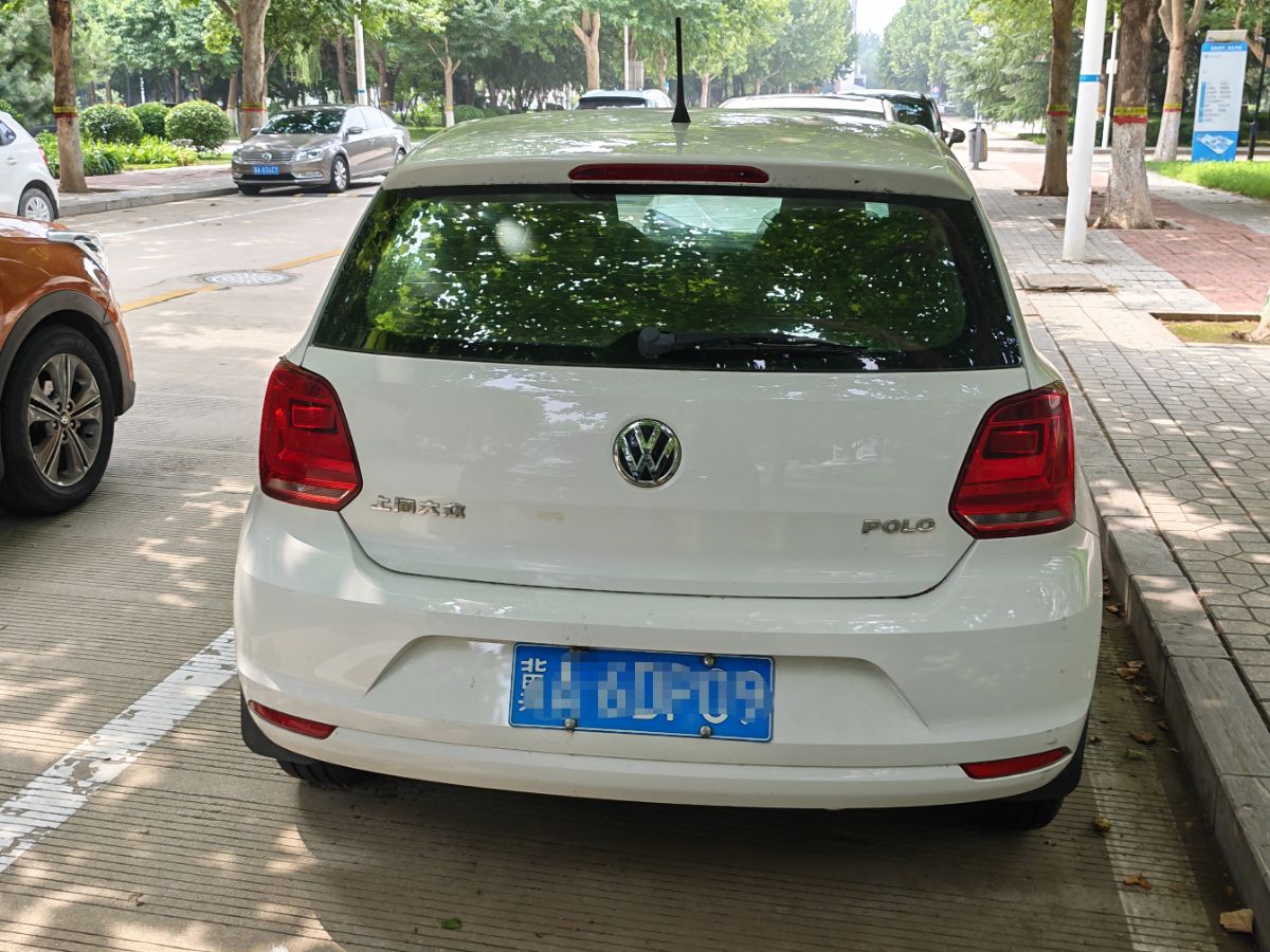 Volkswagen Polo 2016 car image #10