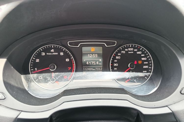 Audi Q3 2015 #12 Audi Q3 2015 car image #12