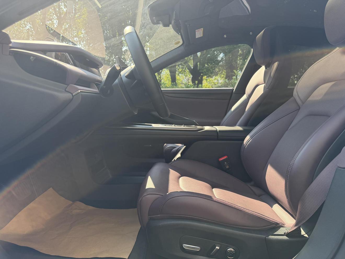 2025 car image #6