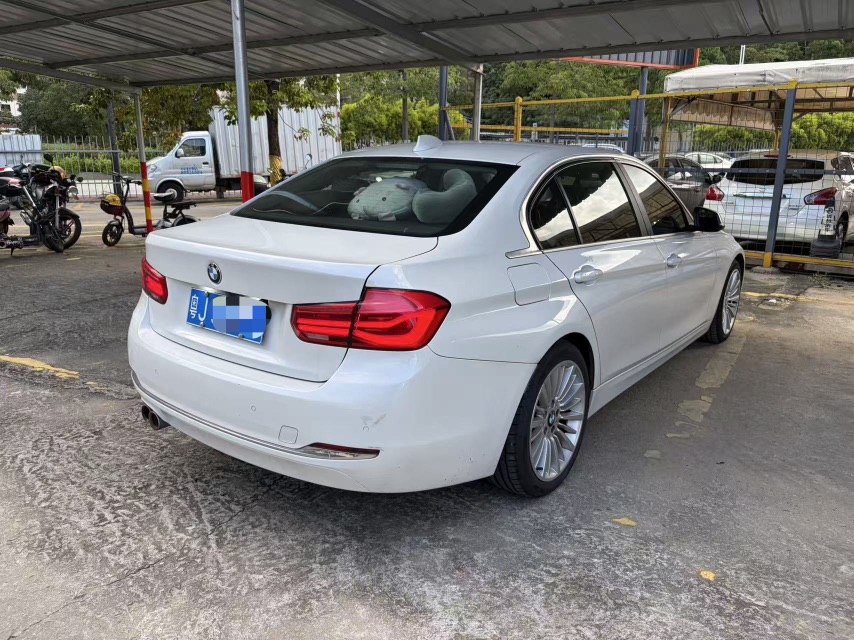 BMW 3 Series 2018 #4 BMW 3 Series 2018 car image #4