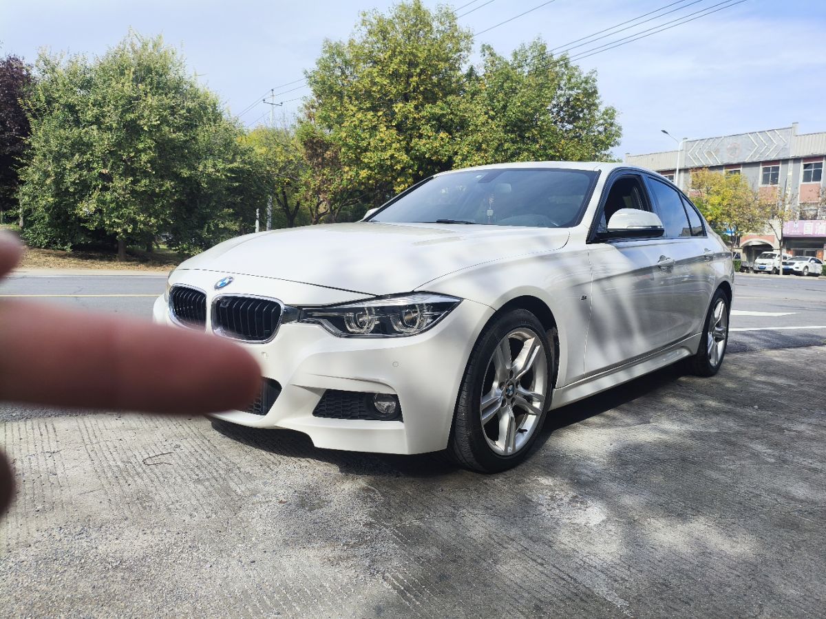 BMW 3 Series 2019 car image #2