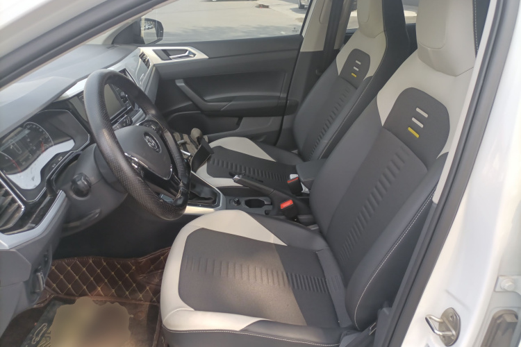 Volkswagen Polo 2019 صورة سيارة #15