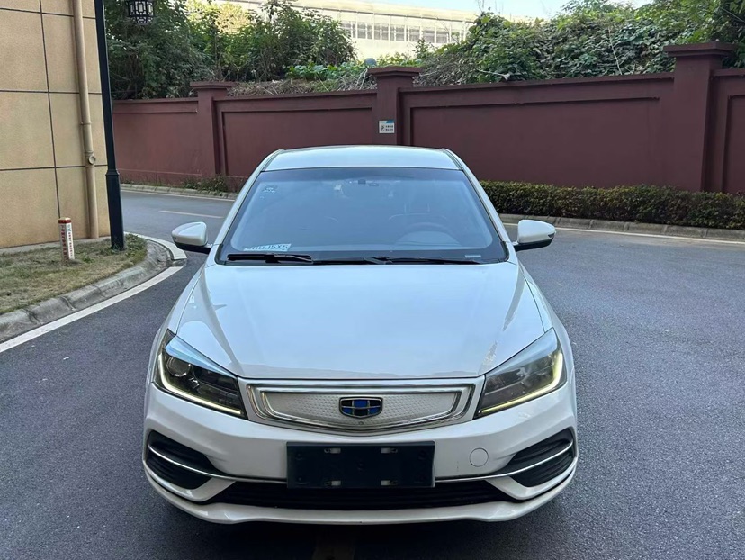 GEELY Emgrand New Energy 2018 #2 GEELY Emgrand New Energy 2018 صورة سيارة #2