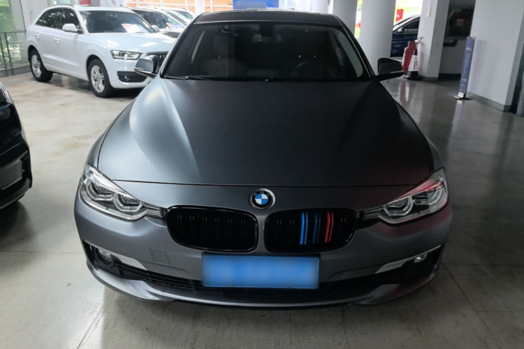 BMW 3 Series 2019 car image #3