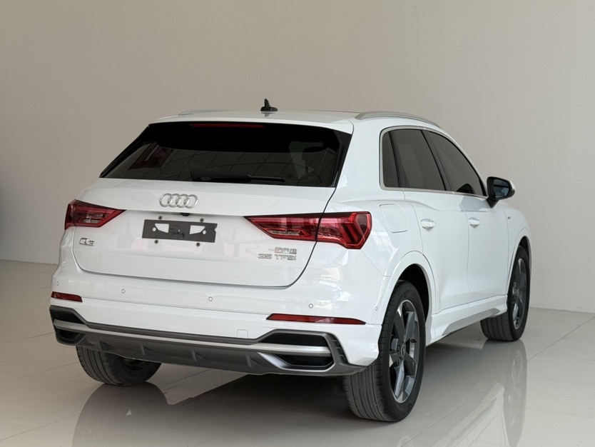 Audi Q3 2022 #4 Audi Q3 2022 car image #4
