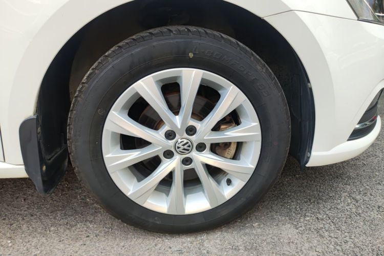 Volkswagen Lavida 2016 car image #6