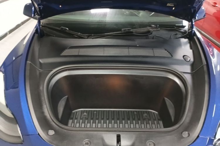 Tesla Model Y 2021 #20 Tesla Model Y 2021 car image #20