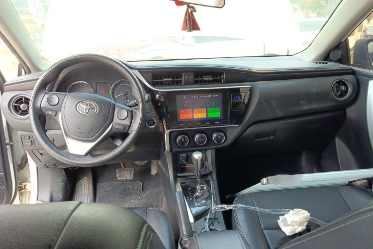 Toyota Corolla 2018 #12 Toyota Corolla 2018 car image #12