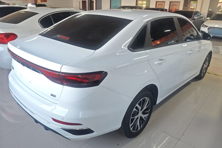 GEELY Emgrand 2025 car image #5