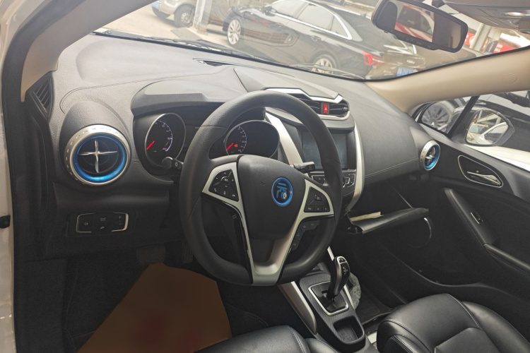 BYD Yuan New Energy 2019 #9 BYD Yuan New Energy 2019 immagine di auto #9