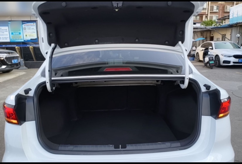 GEELY Emgrand 2023 car image #14