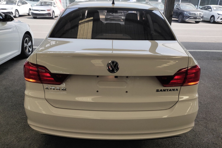 Volkswagen Santana 2022 car image #4