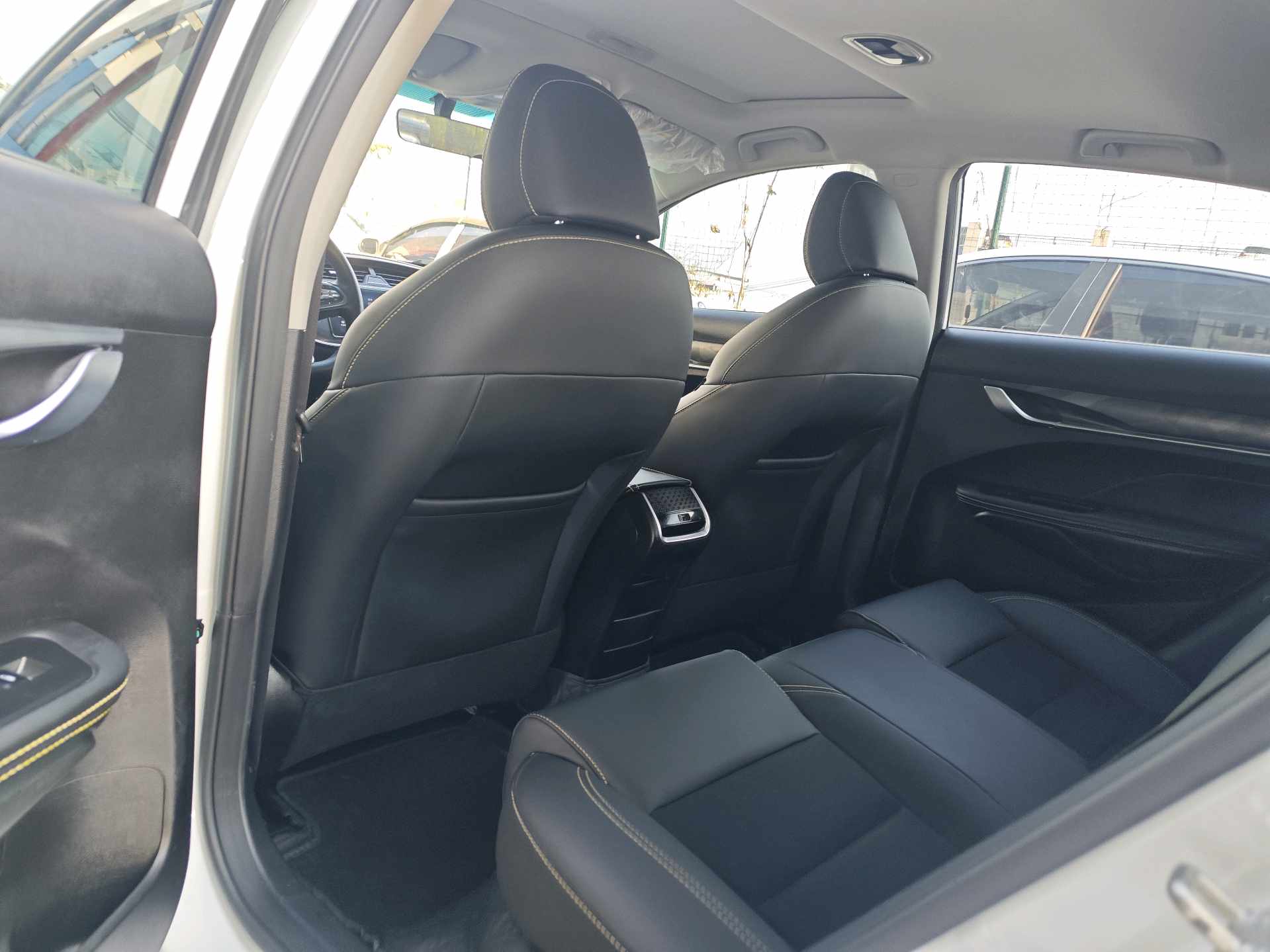 GEELY Binray 2022 #5 GEELY Binray 2022 صورة سيارة #5
