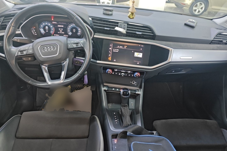 Audi Q3 2021 #10 Audi Q3 2021 car image #10