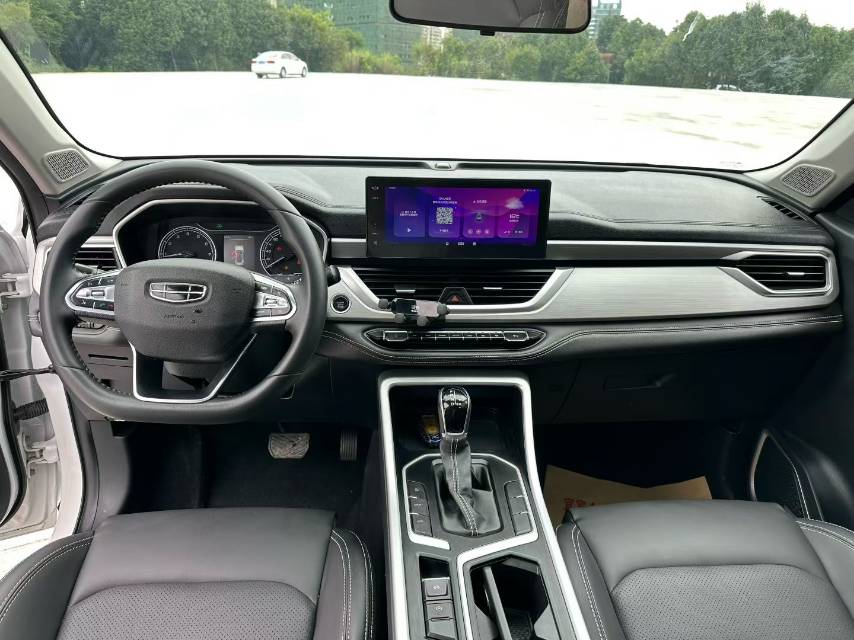 GEELY Vision X6 2021 imagen de coche #8
