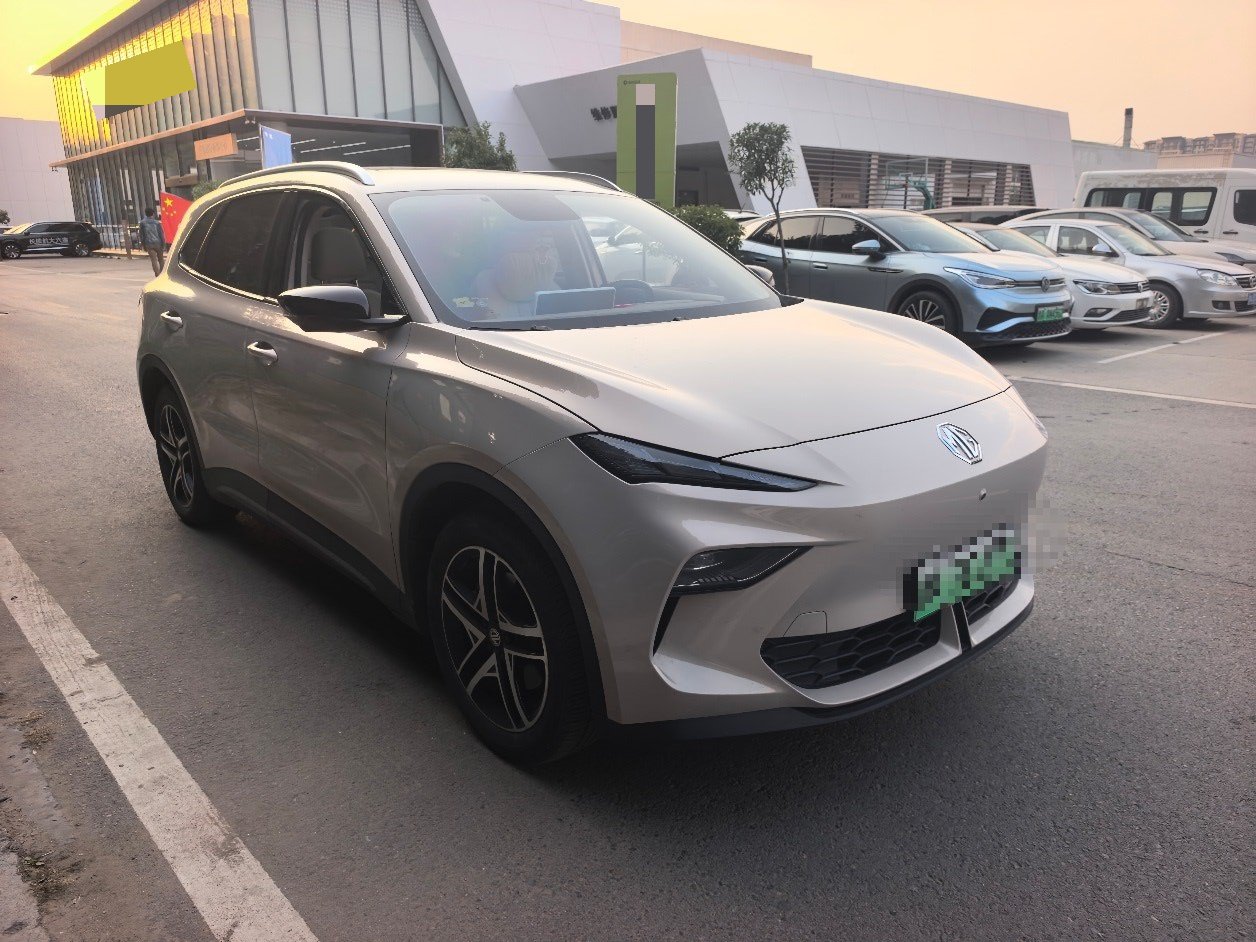 MG ES5 2025 imagen de coche #3