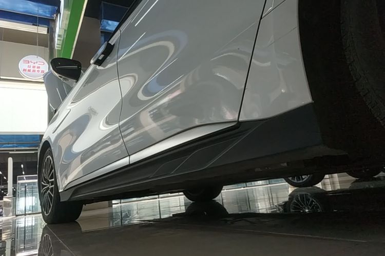 BYD Han 2022 #27 BYD Han 2022 car image #27