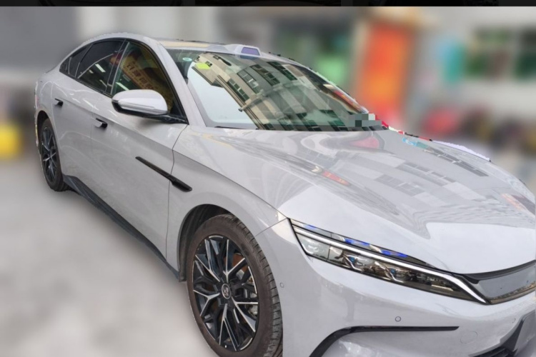 BYD Han 2025 car image #7