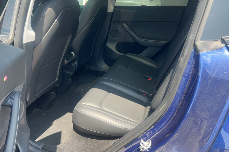 Tesla Model Y 2021 #10 Tesla Model Y 2021 car image #10