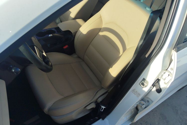 GEELY Emgrand 2018 #15 GEELY Emgrand 2018 car image #15