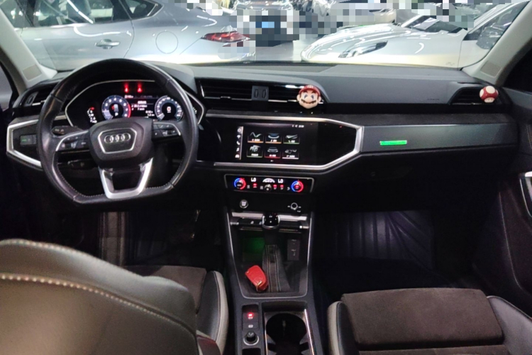 Audi Q3 2020 صورة سيارة #10