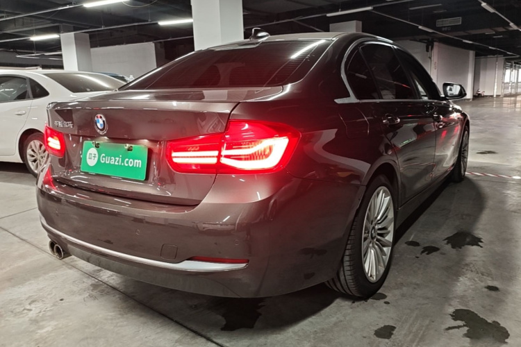 BMW 3 Series 2018 car image #7