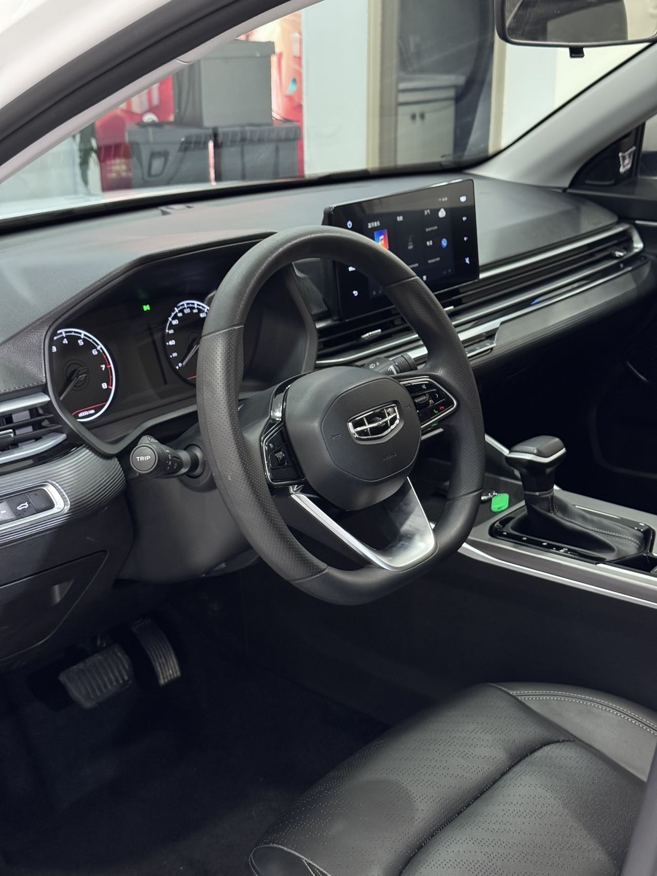 GEELY Emgrand 2023 car image #4