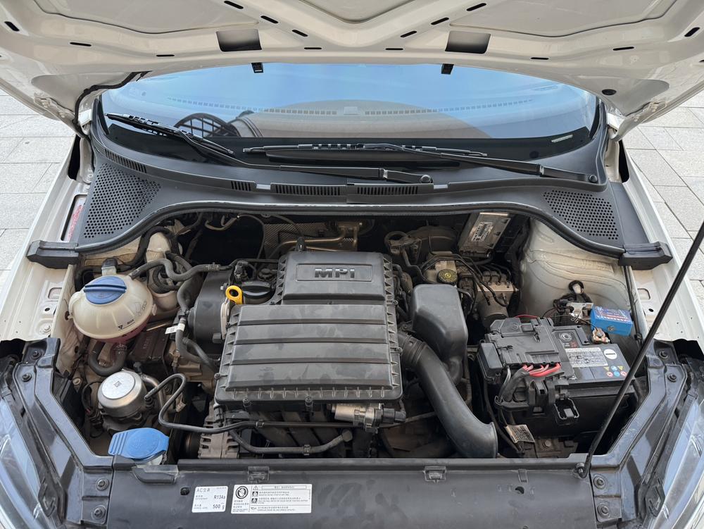Volkswagen Santana 2022 car image #9