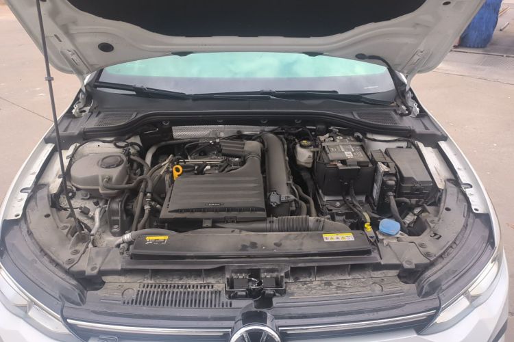 Volkswagen Golf 2024 immagine di auto #18