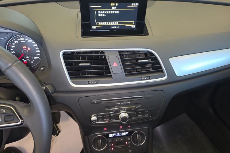 Audi Q3 2018 #13 Audi Q3 2018 car image #13