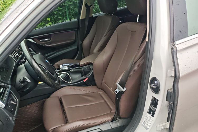 BMW 3 Series 2019 #17 BMW 3 Series 2019 car image #17