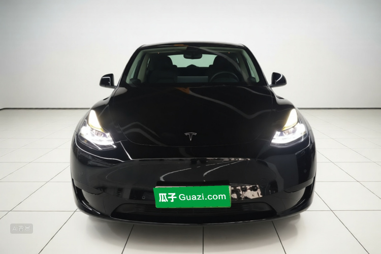 Tesla Model Y 2022 car image #3