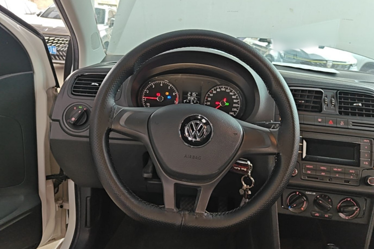 Volkswagen Polo 2019 #11 Volkswagen Polo 2019 car image #11