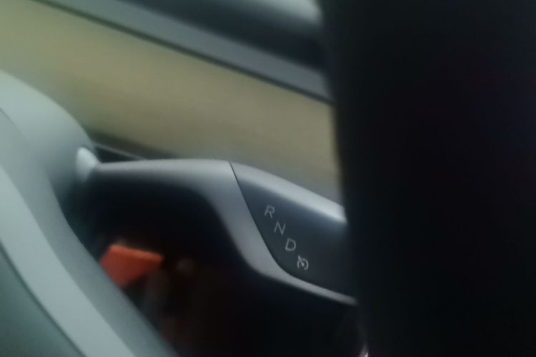 Tesla Model Y 2022 #14 Tesla Model Y 2022 car image #14