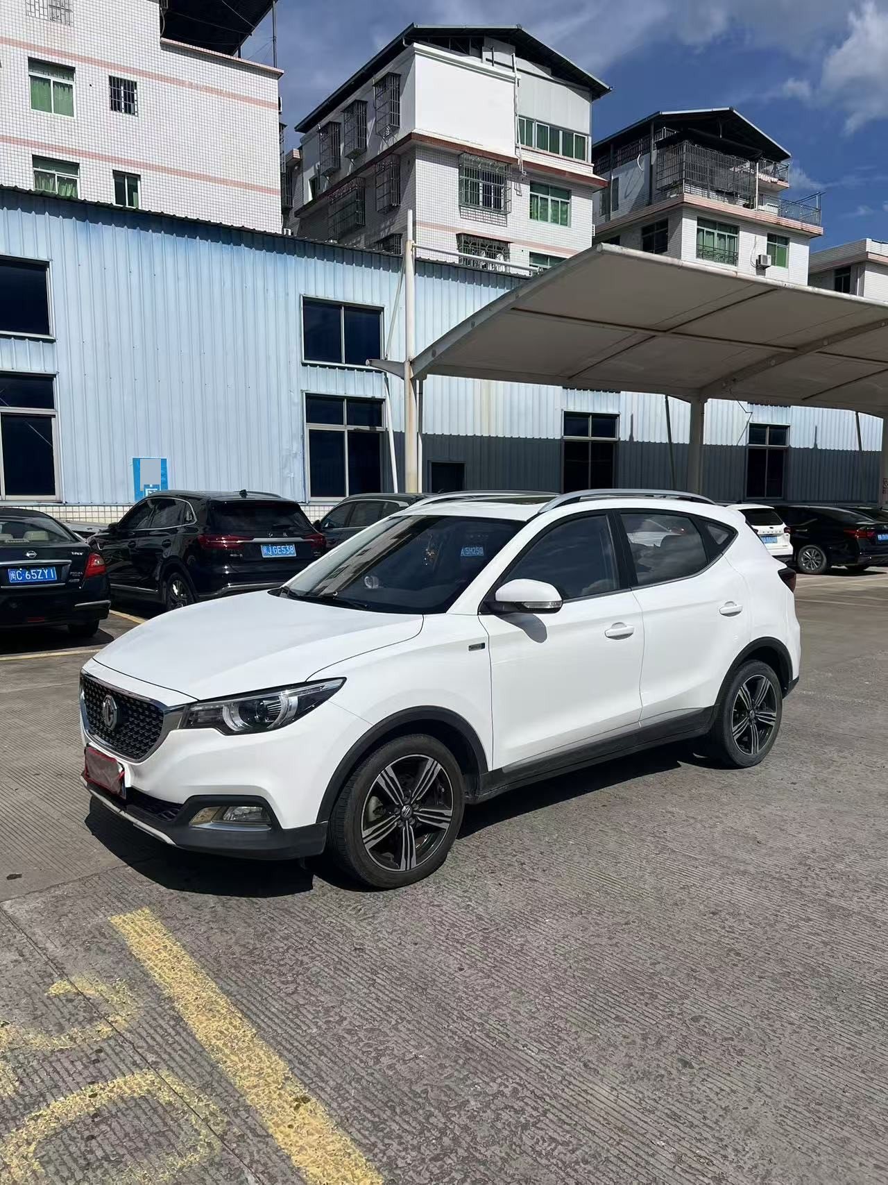MG ZS 2018 MG ZS 2018 car image