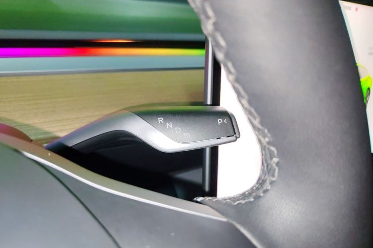 Tesla Model 3 2023 #14 Tesla Model 3 2023 car image #14