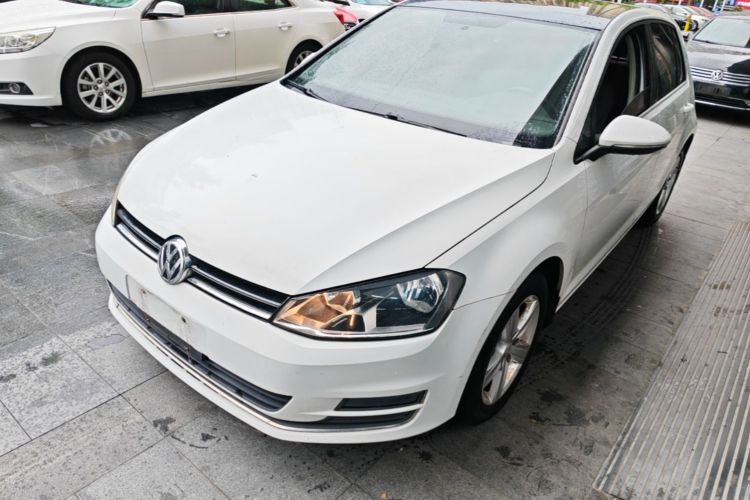 Volkswagen Golf 2016 car image #2