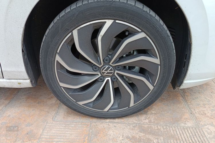 Volkswagen Golf 2022 صورة سيارة #9