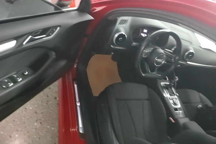Audi A3 2018 immagine di auto #16