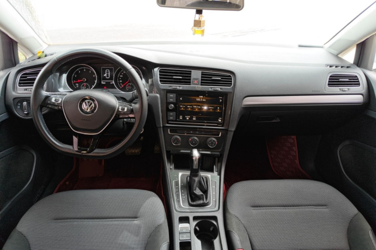 Volkswagen Golf 2019 #10 Volkswagen Golf 2019 car image #10