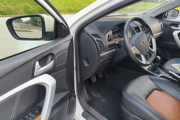 GEELY Emgrand 2015 car image #9