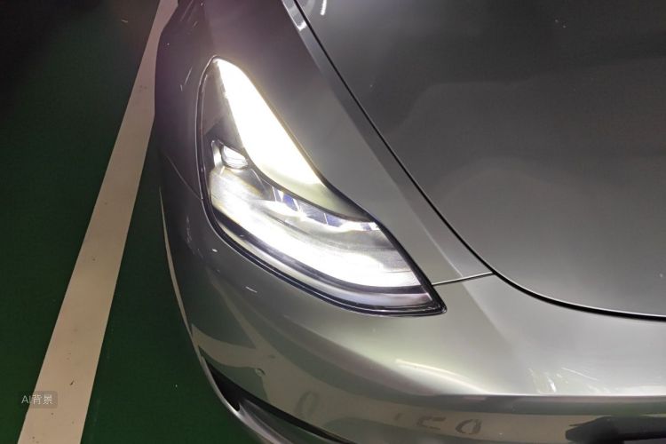 Tesla Model Y 2022 car image #8