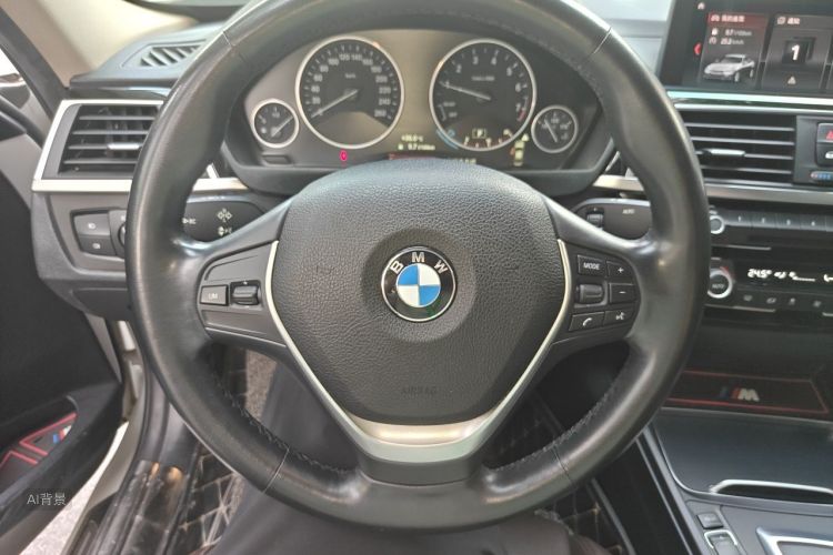 BMW 3 Series 2018 car image #12