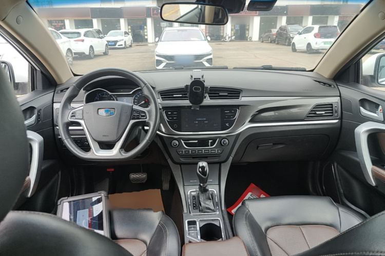 GEELY Emgrand 2016 #11 GEELY Emgrand 2016 car image #11