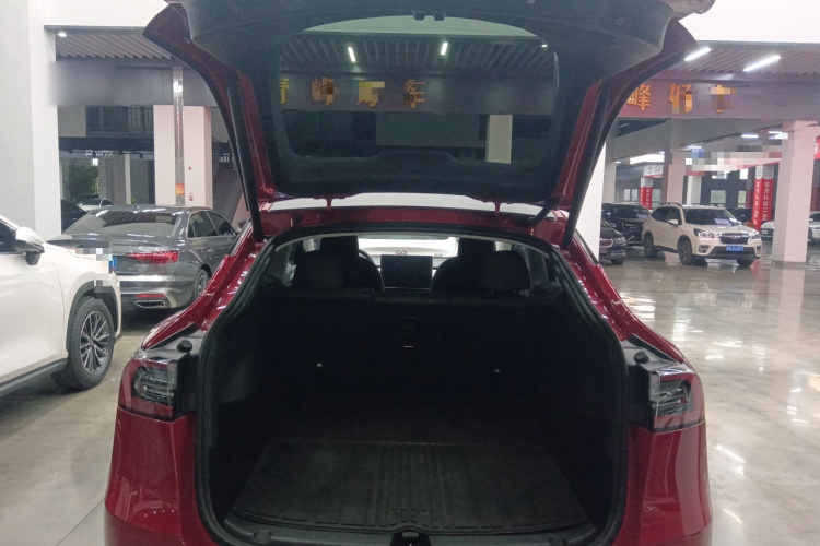 Tesla Model Y 2023 #19 Tesla Model Y 2023 car image #19